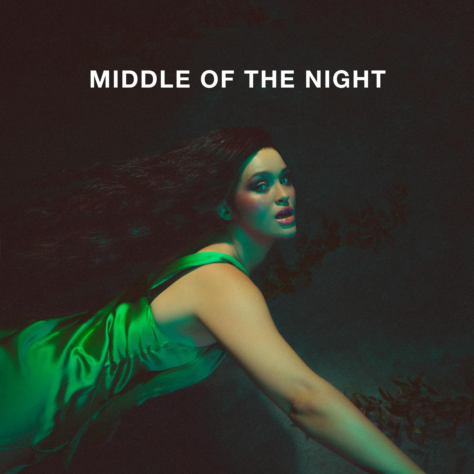 Elley DuhÃ© - Middle of the night